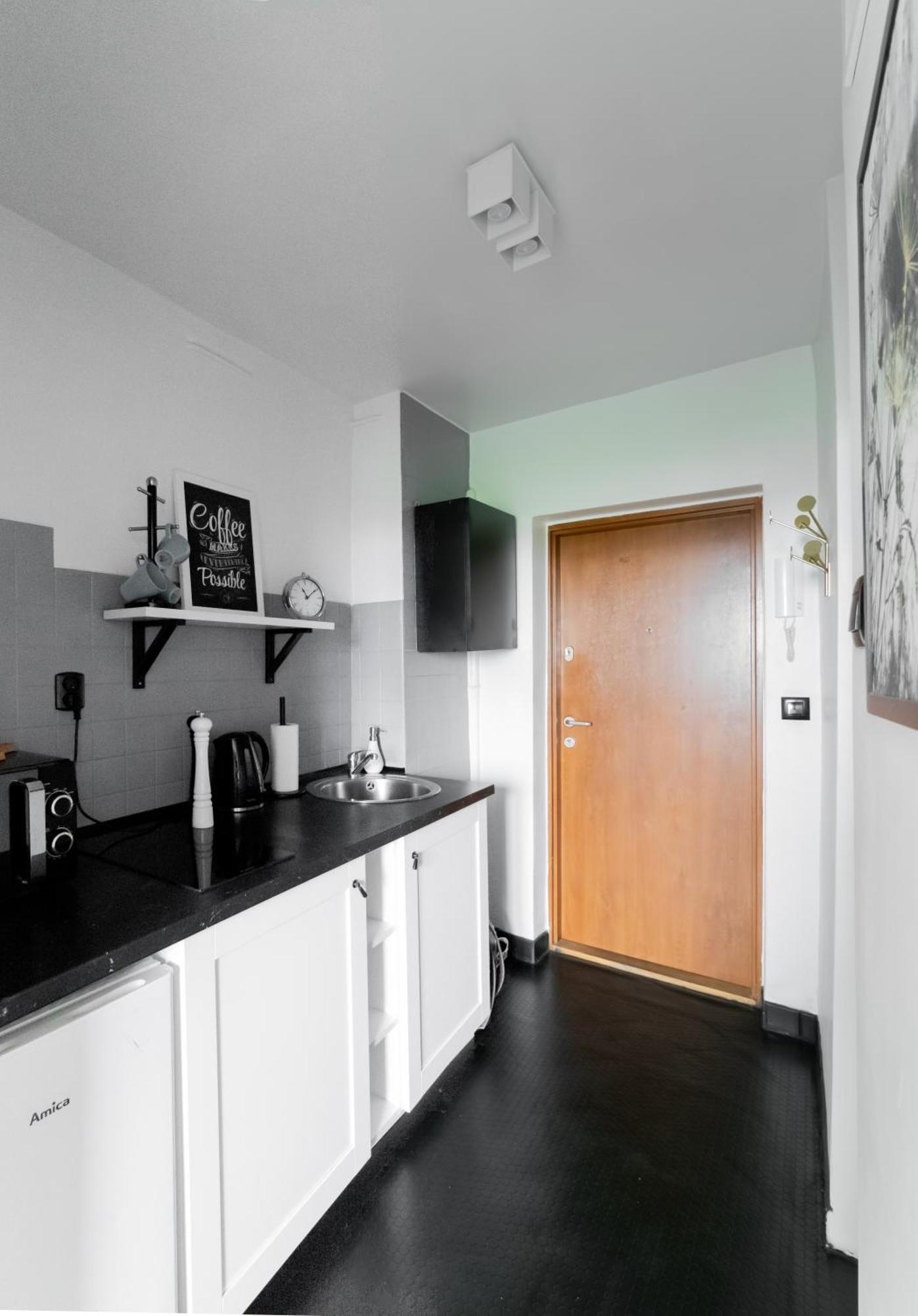Piotrapartments - Daleka Cozy Train&Airport Apartment 华沙 外观 照片