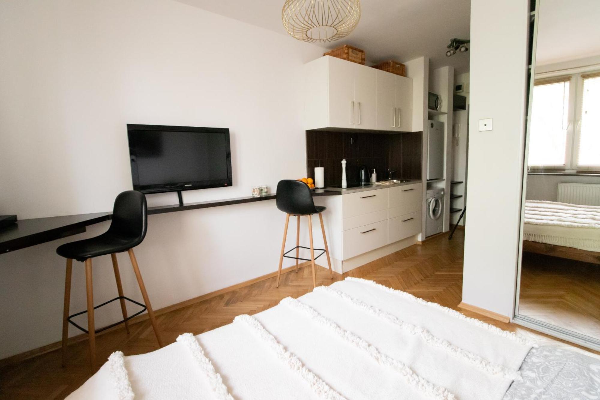 Piotrapartments - Daleka Cozy Train&Airport Apartment 华沙 外观 照片